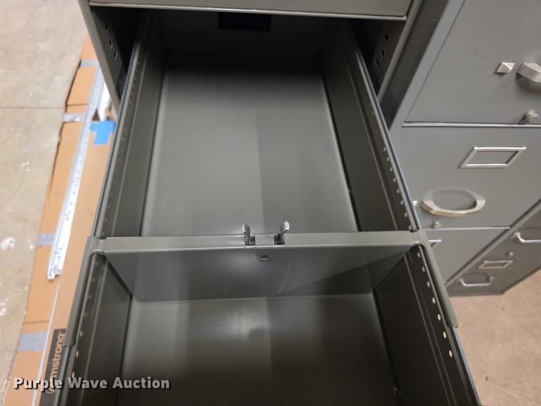 image for item DZ3947 (9) filing cabinets