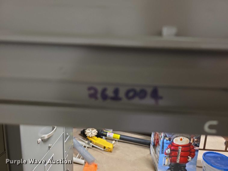 image for item DZ3947 (9) filing cabinets