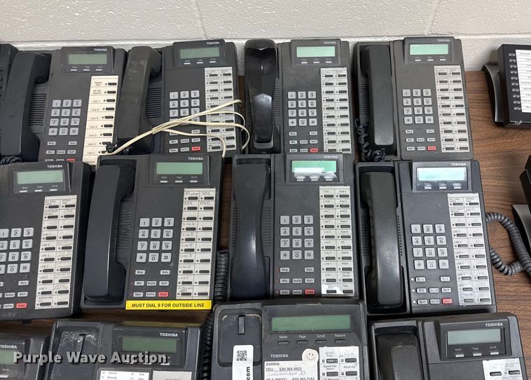 image for item DZ4295 (89) Toshiba phones