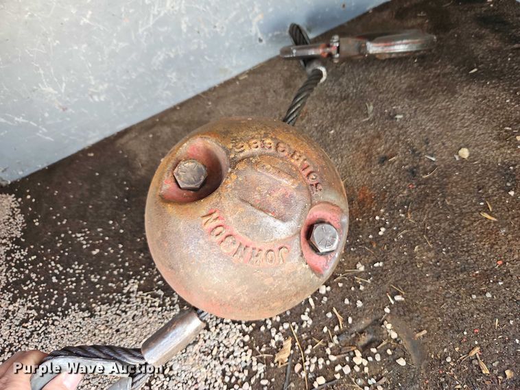 image for item DZ4301 1998 International F4900 digger derrick truck