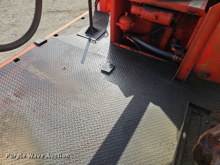 image for item DZ4301 1998 International F4900 digger derrick truck