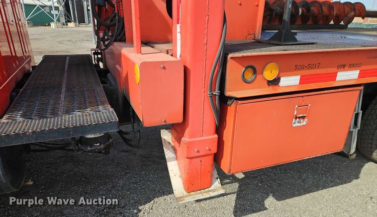 image for item DZ4301 1998 International F4900 digger derrick truck