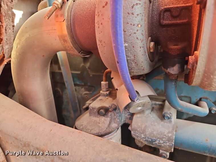 image for item DZ4301 1998 International F4900 digger derrick truck