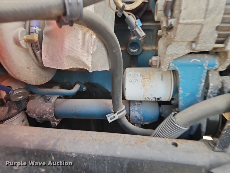 image for item DZ4301 1998 International F4900 digger derrick truck