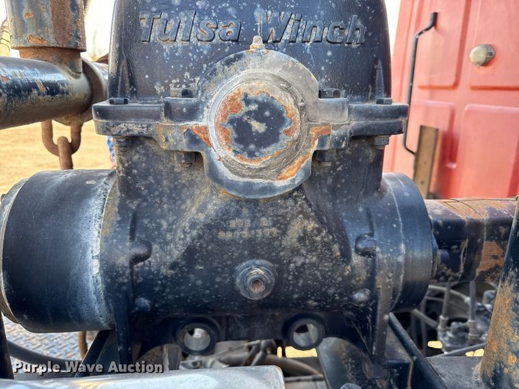 image for item DZ4302 2001 Sterling LT9500 semi truck