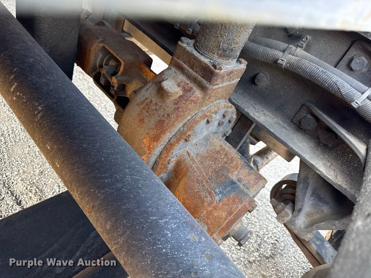 image for item DZ4302 2001 Sterling LT9500 semi truck