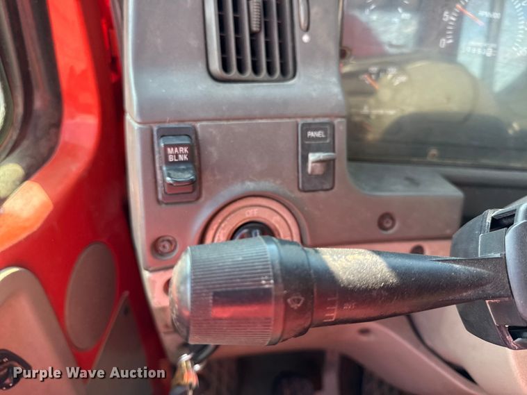 image for item DZ4302 2001 Sterling LT9500 semi truck