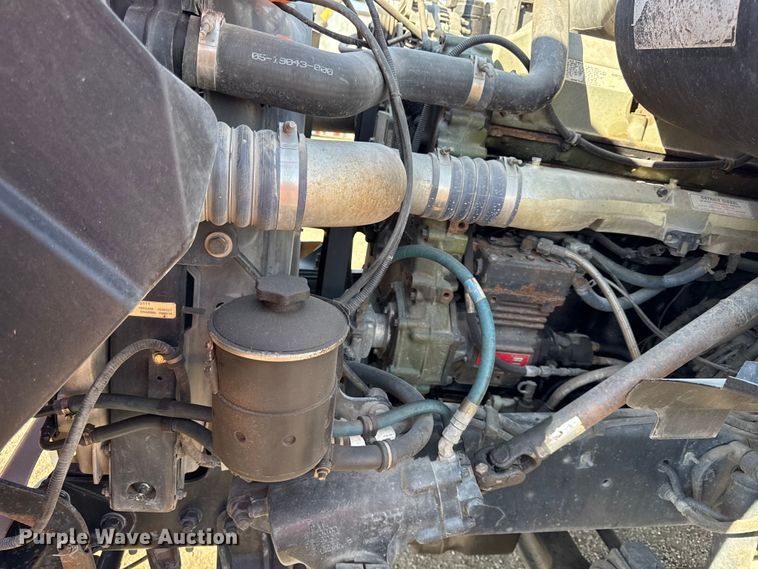 image for item DZ4302 2001 Sterling LT9500 semi truck