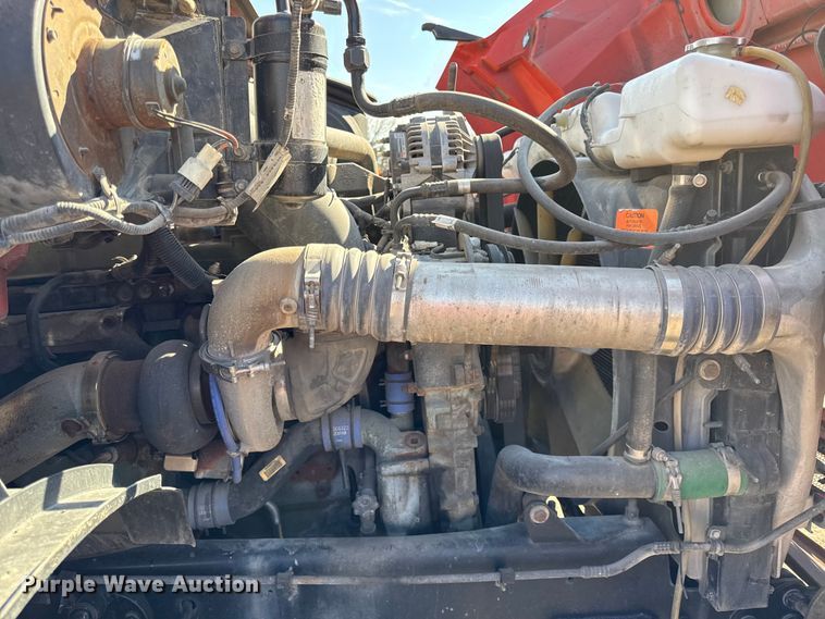 image for item DZ4302 2001 Sterling LT9500 semi truck