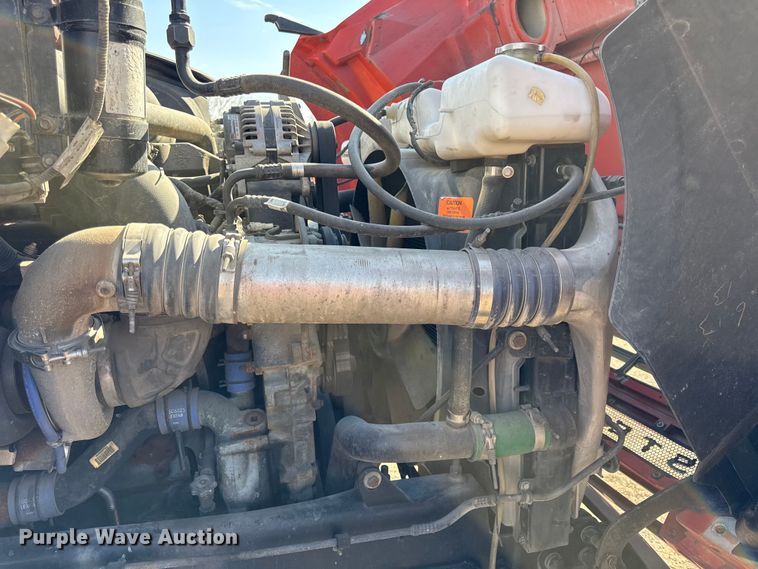 image for item DZ4302 2001 Sterling LT9500 semi truck