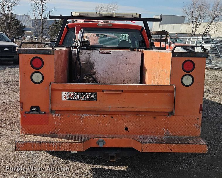 image for item DZ4303 2009 Ford F250 Super Duty Crew Cab utility bed pickup truck