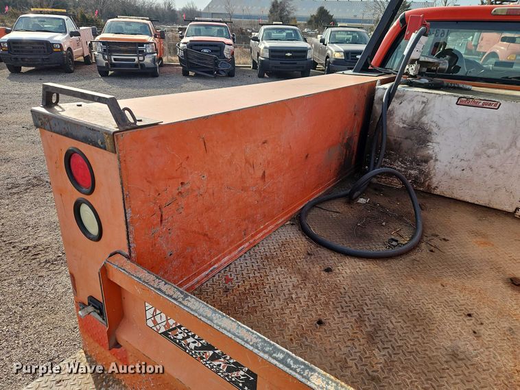 image for item DZ4303 2009 Ford F250 Super Duty Crew Cab utility bed pickup truck