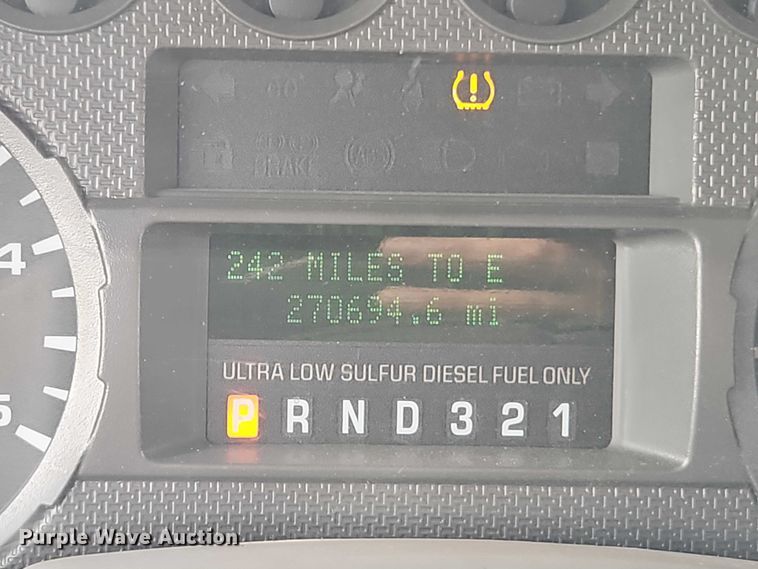 image for item DZ4303 2009 Ford F250 Super Duty Crew Cab utility bed pickup truck