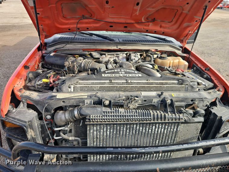 image for item DZ4303 2009 Ford F250 Super Duty Crew Cab utility bed pickup truck