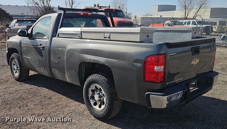 image for item DZ4305 2011 Chevrolet Silverado 1500 pickup truck