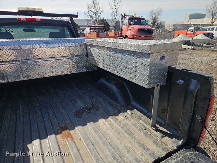 image for item DZ4305 2011 Chevrolet Silverado 1500 pickup truck