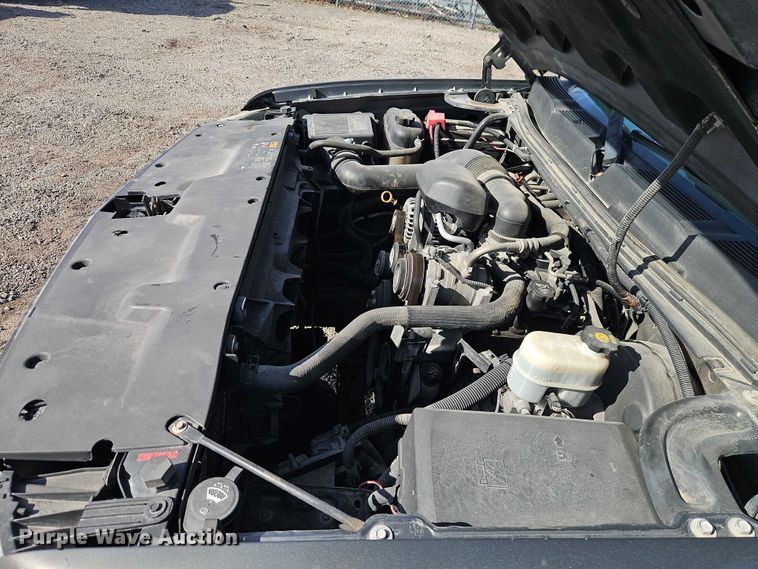 image for item DZ4305 2011 Chevrolet Silverado 1500 pickup truck