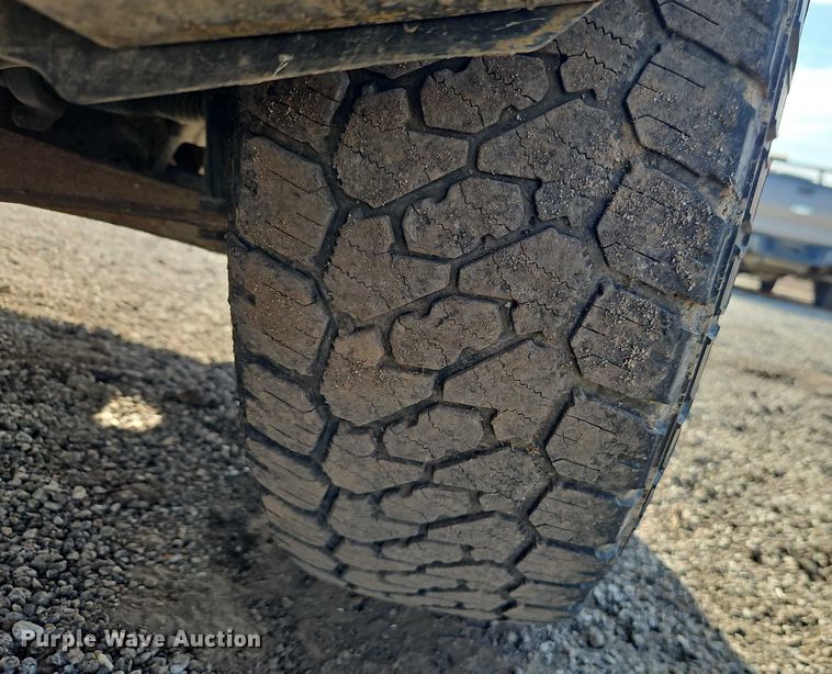 image for item DZ4305 2011 Chevrolet Silverado 1500 pickup truck