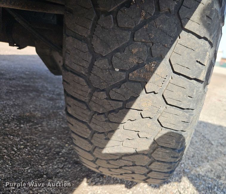 image for item DZ4305 2011 Chevrolet Silverado 1500 pickup truck