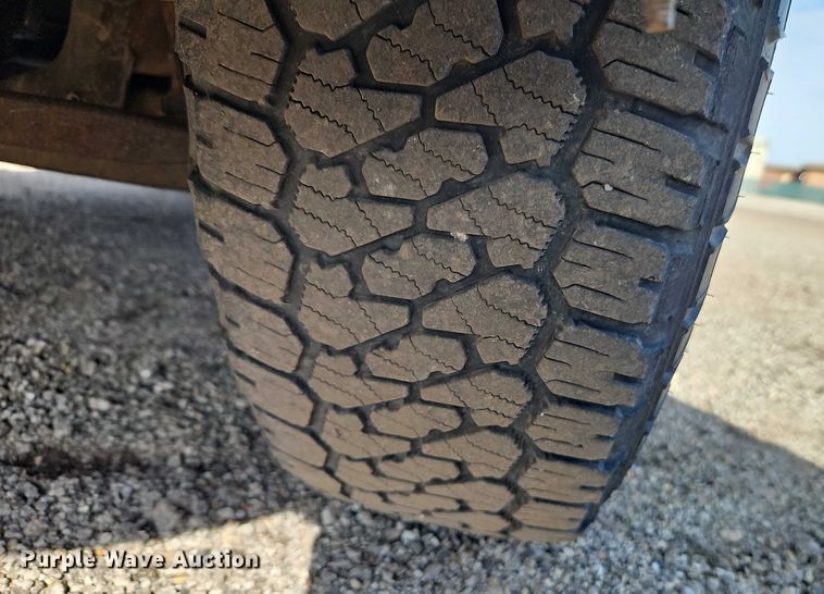 image for item DZ4305 2011 Chevrolet Silverado 1500 pickup truck