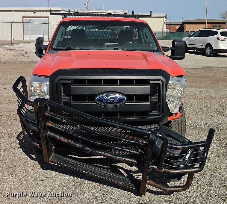 image for item DZ4306 2011 Ford F250 Super Duty utility bed pickup truck