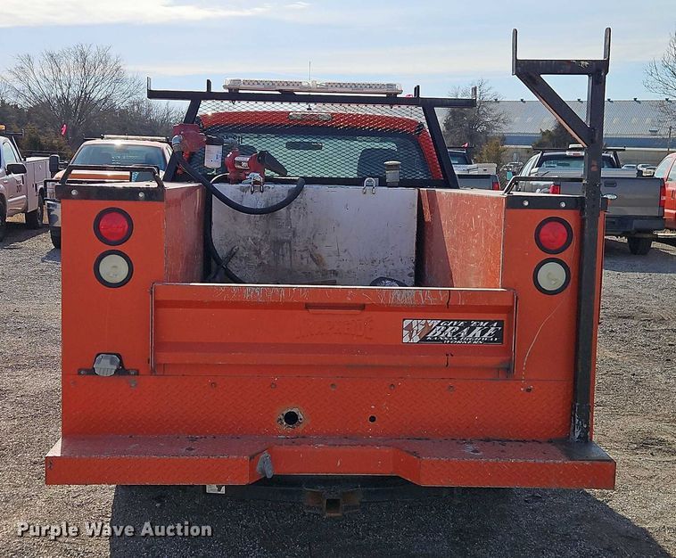 image for item DZ4306 2011 Ford F250 Super Duty utility bed pickup truck