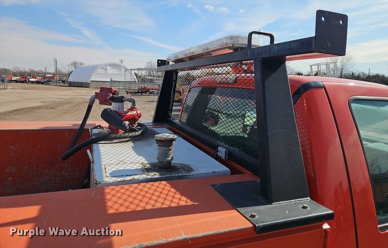 image for item DZ4306 2011 Ford F250 Super Duty utility bed pickup truck