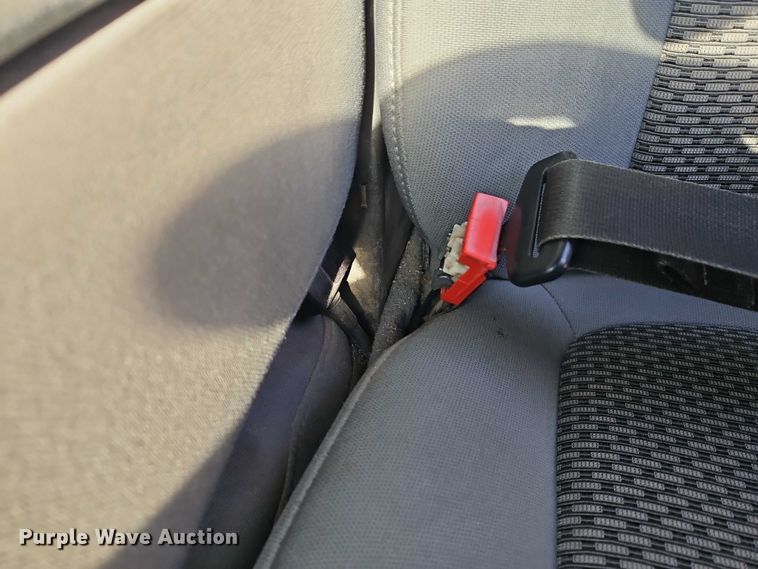 image for item DZ4306 2011 Ford F250 Super Duty utility bed pickup truck