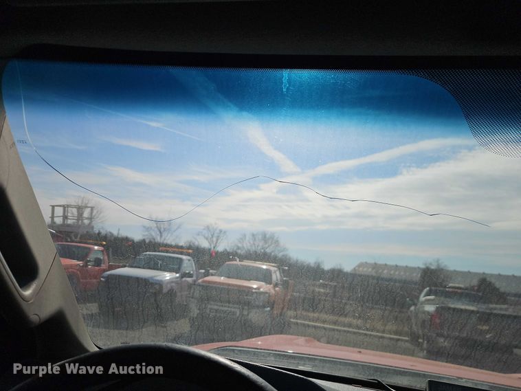 image for item DZ4306 2011 Ford F250 Super Duty utility bed pickup truck