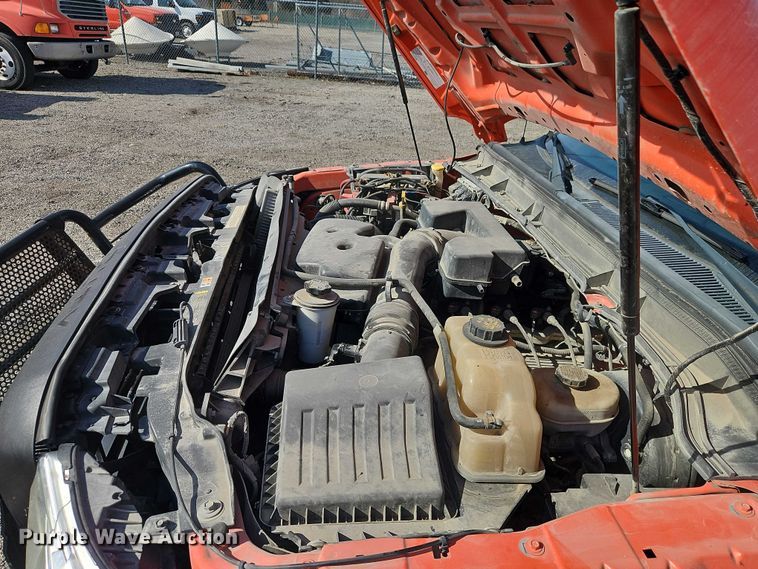 image for item DZ4306 2011 Ford F250 Super Duty utility bed pickup truck