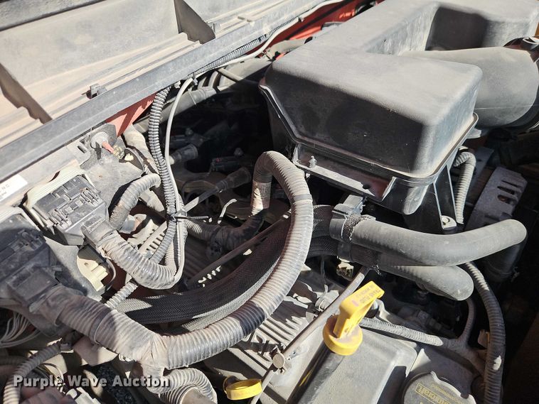 image for item DZ4306 2011 Ford F250 Super Duty utility bed pickup truck