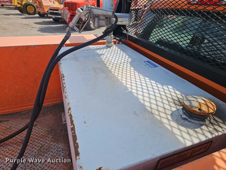 image for item DZ4307 2012 Chevrolet Silverado 2500HD Crew Cab utility bed pickup truck