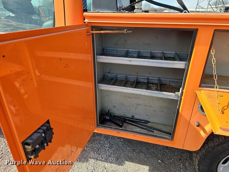 image for item DZ4307 2012 Chevrolet Silverado 2500HD Crew Cab utility bed pickup truck