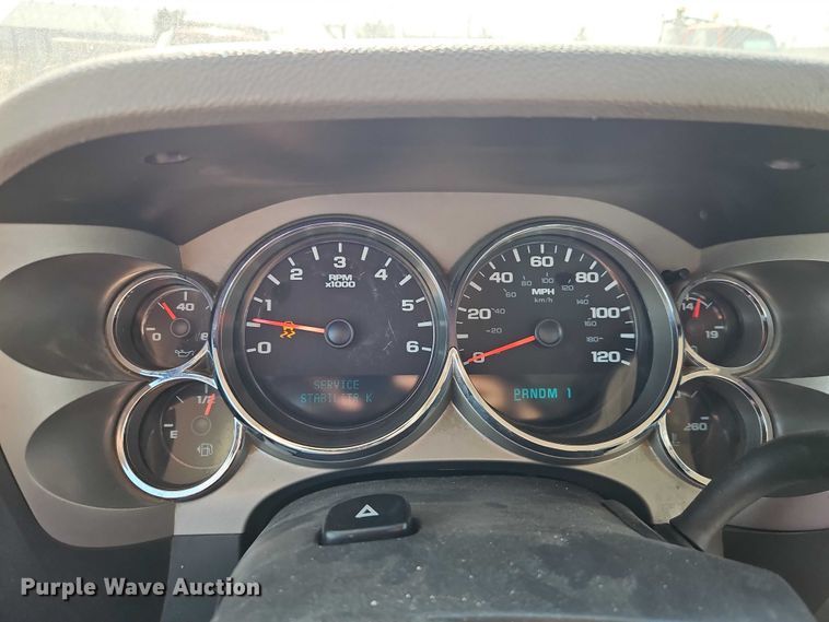 image for item DZ4307 2012 Chevrolet Silverado 2500HD Crew Cab utility bed pickup truck