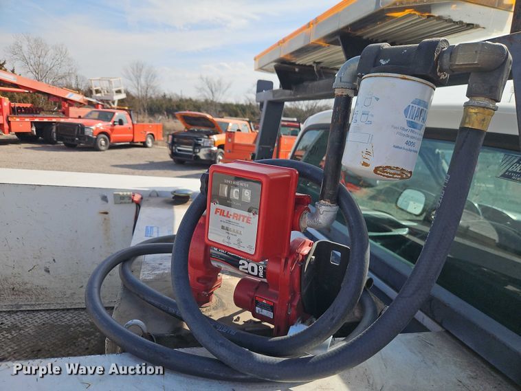 image for item DZ4308 2007 Ford F250 Super Duty utility bed pickup truck