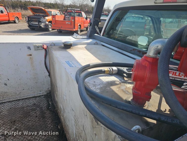 image for item DZ4308 2007 Ford F250 Super Duty utility bed pickup truck