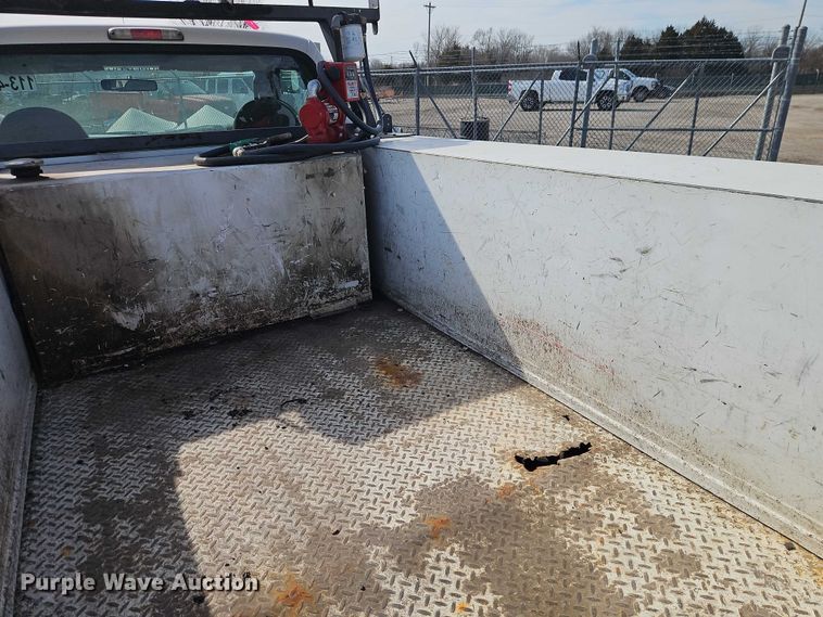 image for item DZ4308 2007 Ford F250 Super Duty utility bed pickup truck