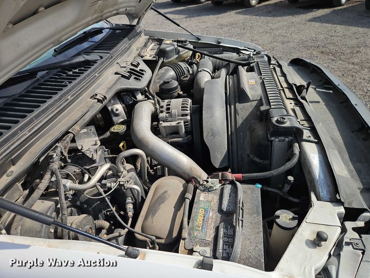 image for item DZ4308 2007 Ford F250 Super Duty utility bed pickup truck