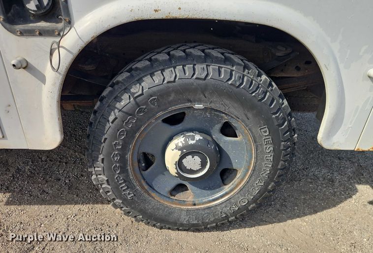 image for item DZ4308 2007 Ford F250 Super Duty utility bed pickup truck