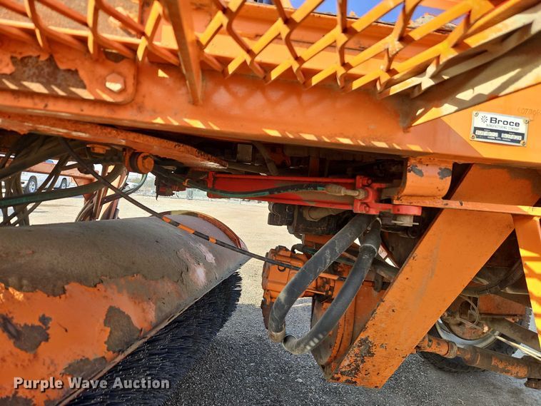 image for item DZ4309 2012 Broce Broom RCT 350 broom