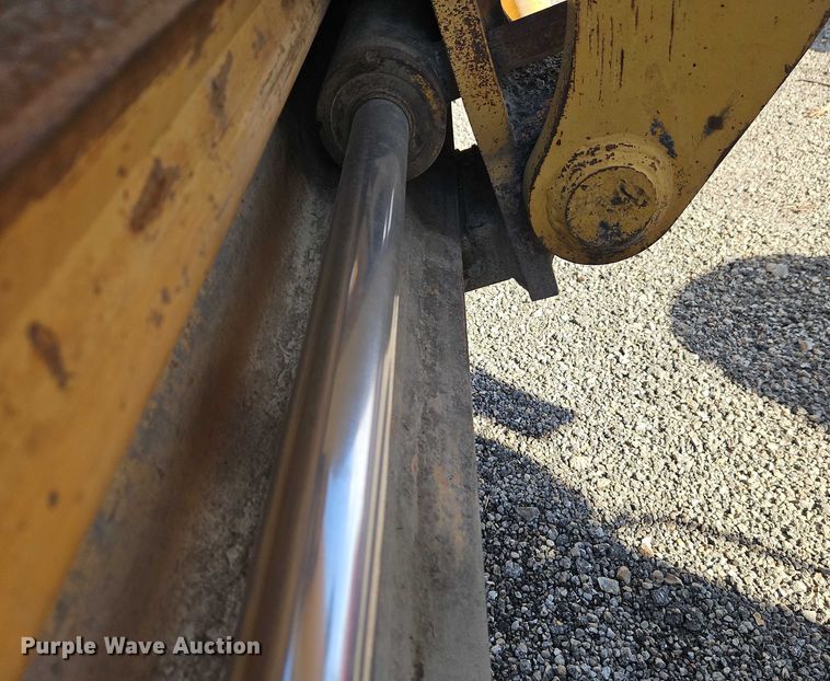 image for item DZ4310 2000 John Deere 770CH motor grader