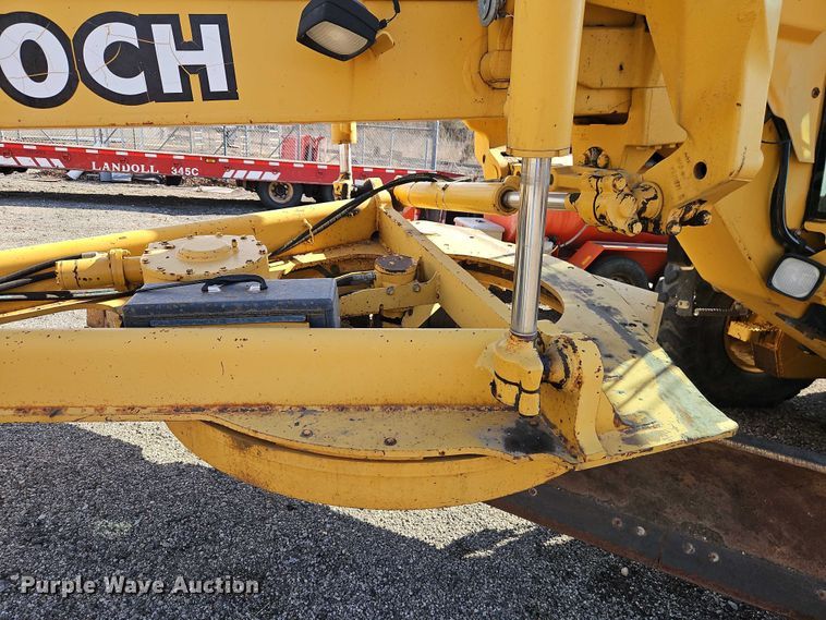 image for item DZ4310 2000 John Deere 770CH motor grader