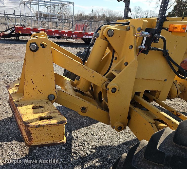 image for item DZ4310 2000 John Deere 770CH motor grader