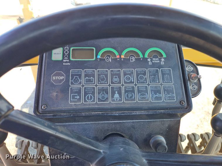 image for item DZ4310 2000 John Deere 770CH motor grader