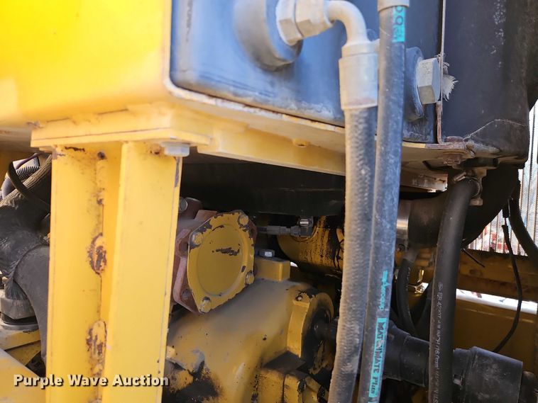 image for item DZ4310 2000 John Deere 770CH motor grader