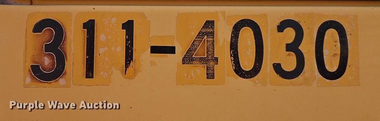 image for item DZ4310 2000 John Deere 770CH motor grader