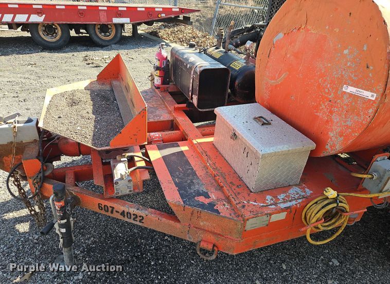 image for item DZ4311 2012 Duraco 125DJT pothole patcher