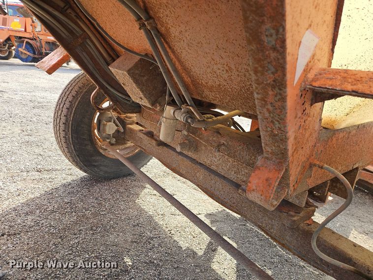 image for item DZ4312 2009 Broce Broom RJ350 broom