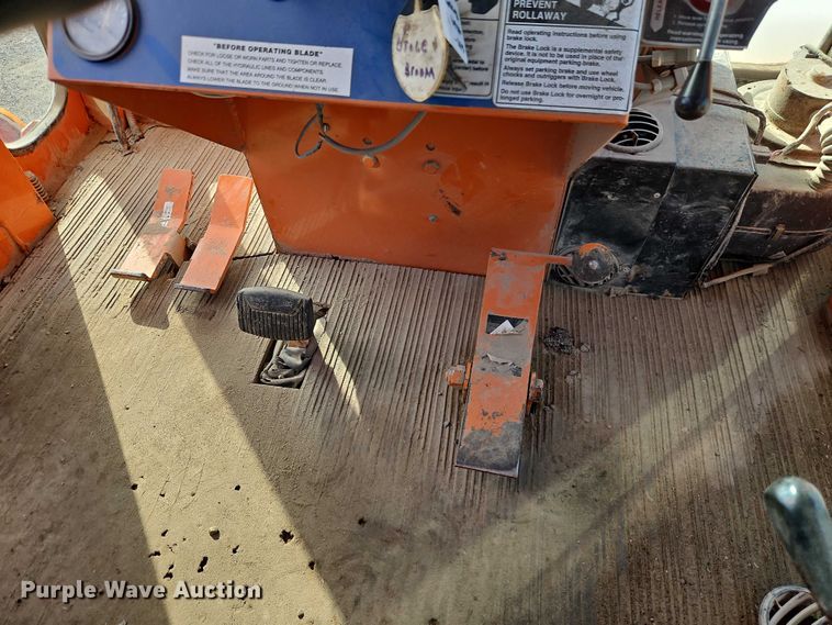 image for item DZ4312 2009 Broce Broom RJ350 broom