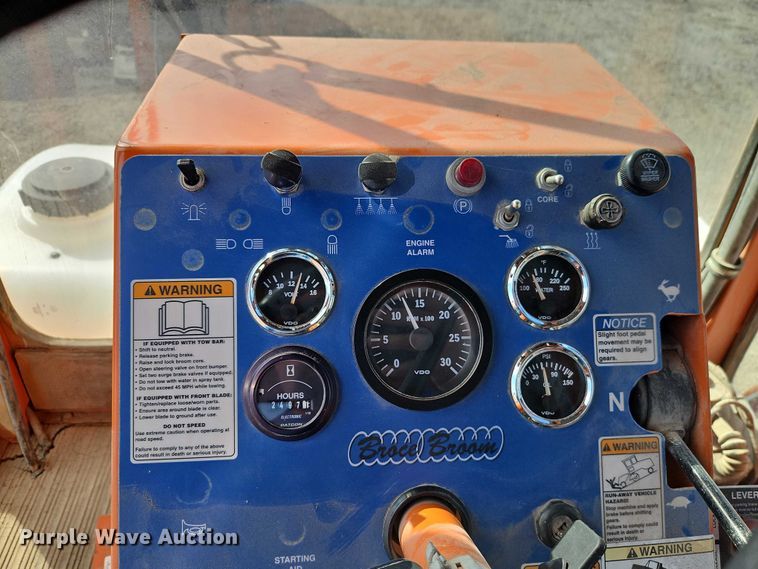 image for item DZ4312 2009 Broce Broom RJ350 broom